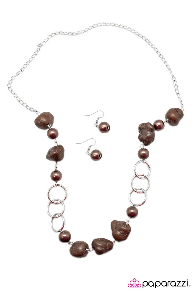 Paparazzi ♥ Pebble Pinnacle - Brown ♥ Necklace