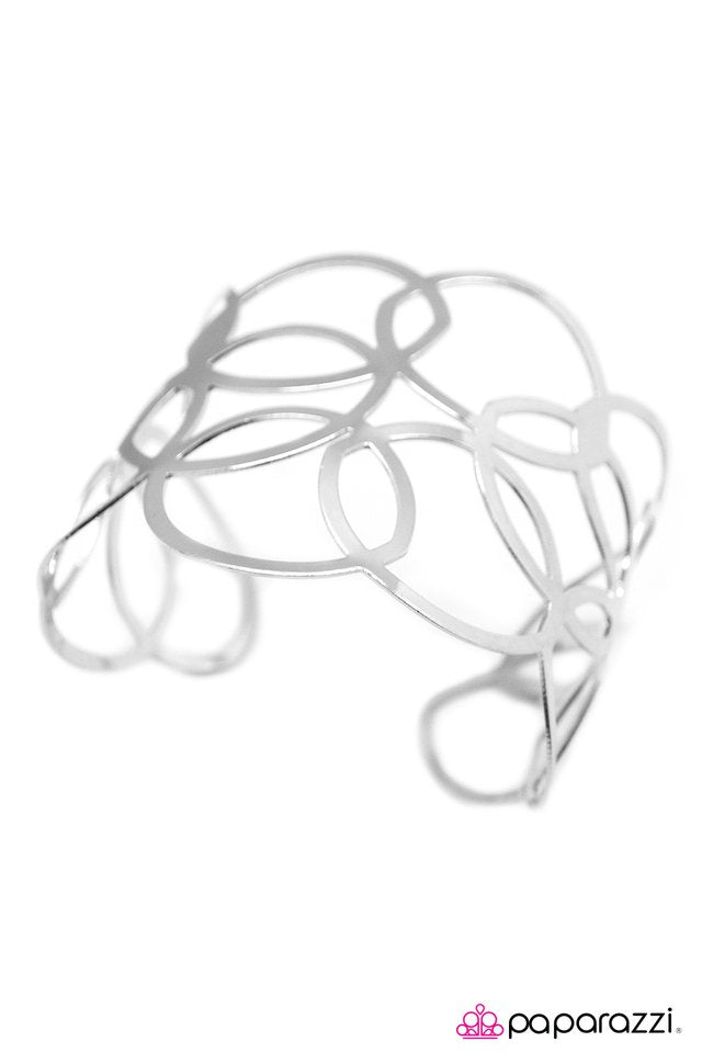 Paparazzi ♥ Modern Movement - Silver ♥ Bracelet