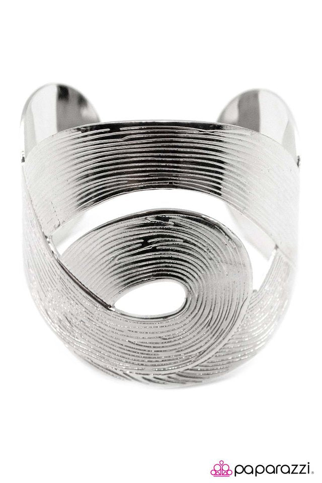 Paparazzi ♥ Its All A Blur - Silver ♥ Bracelet