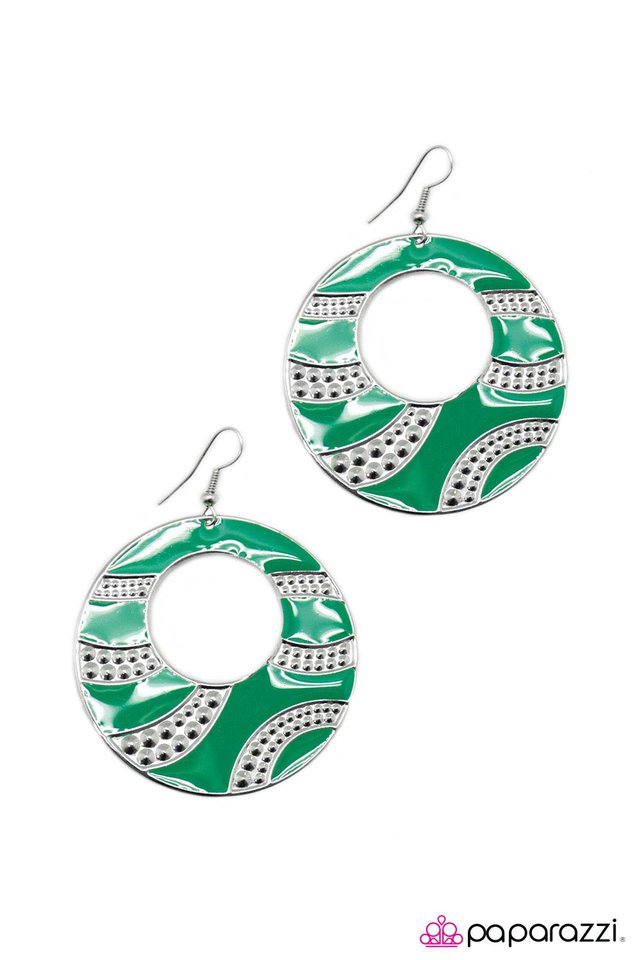 Paparazzi ♥ Dazed and Confused - Green ♥ Earrings