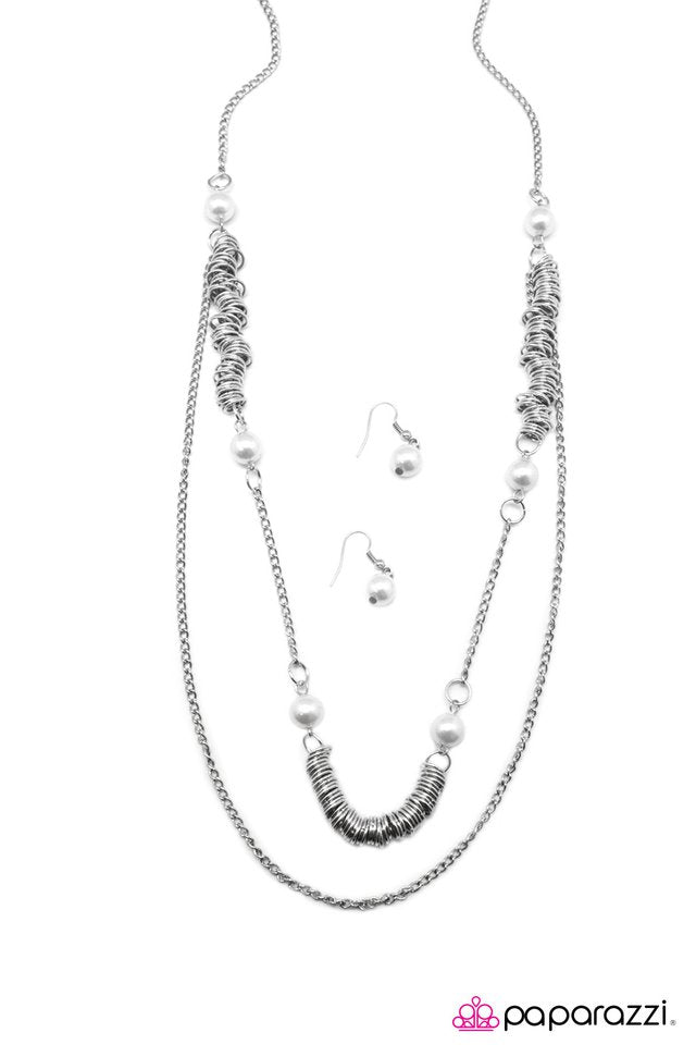 Paparazzi ♥ Flirting With The Enemy - White ♥ Necklace