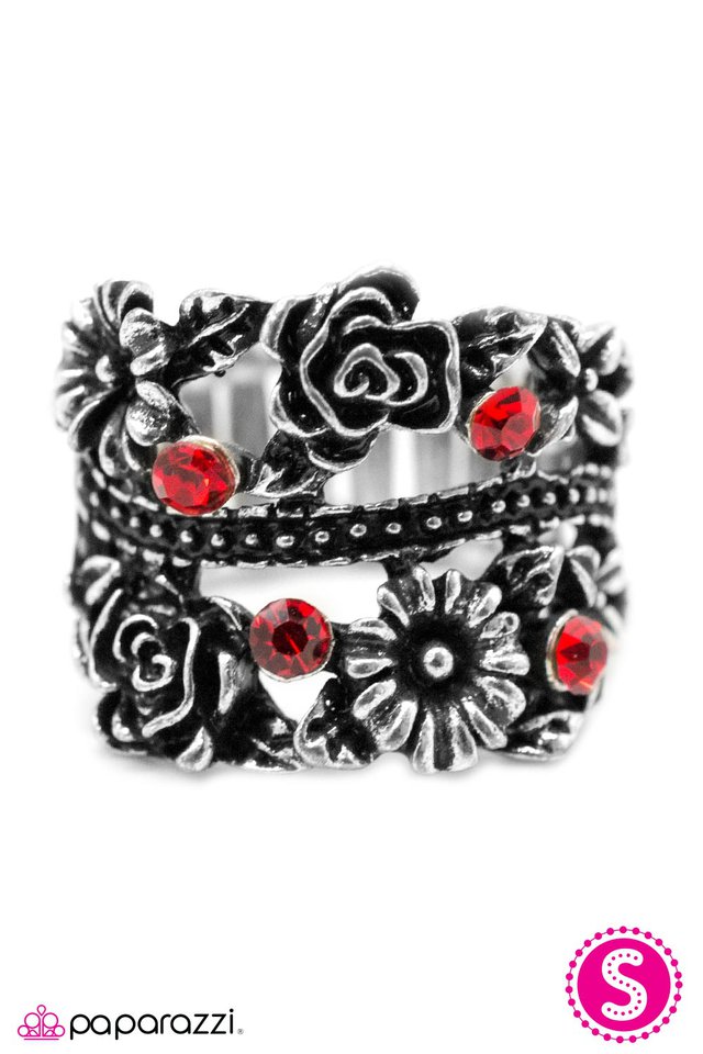 Paparazzi ♥ Wild Blooms - Red ♥ Ring