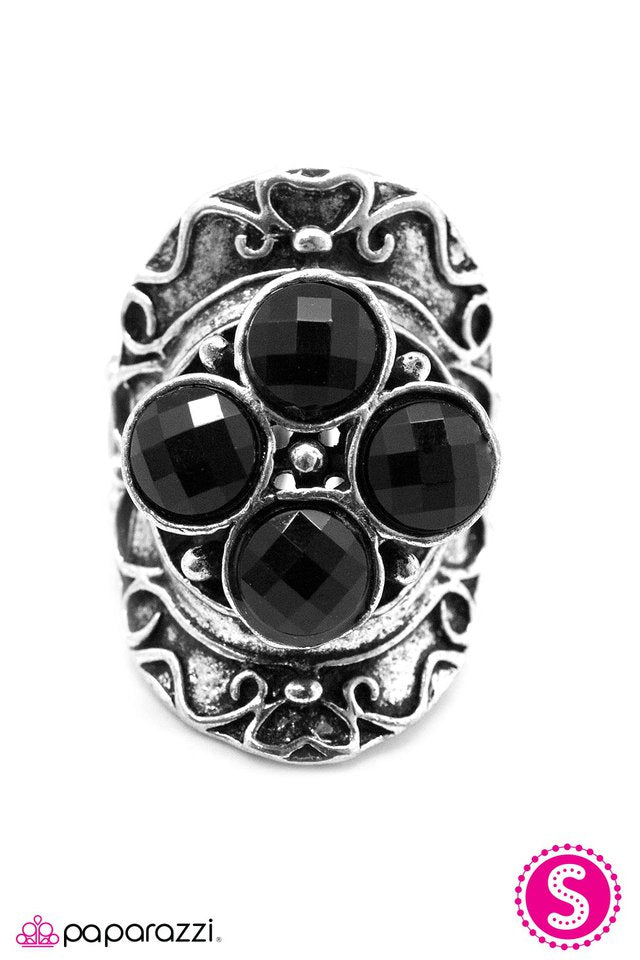Paparazzi ♥ Dark Matter - Black ♥ Ring
