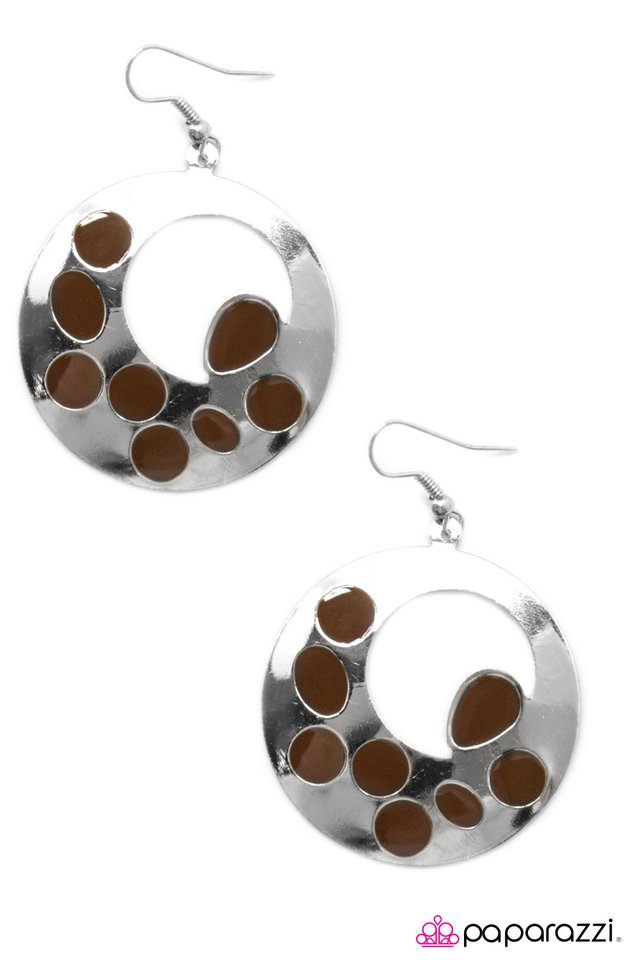 Paparazzi ♥ Pull Yourself Together - Brown ♥ Earrings