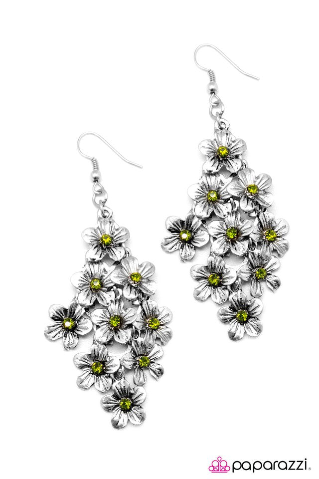 Paparazzi ♥ Ode to Spring - Green ♥ Earrings