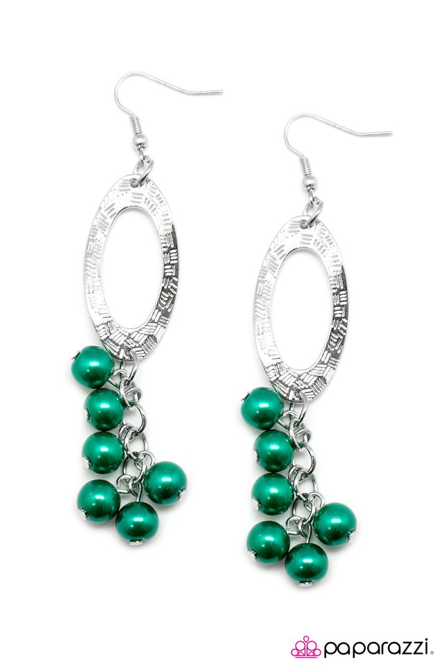 Paparazzi ♥ Monte Carlo - Green ♥ Earrings