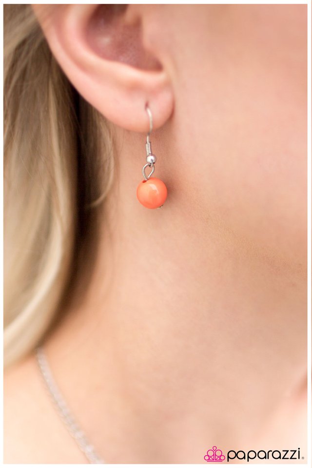 Paparazzi ♥ A Beautiful Diss-aster - Orange ♥ Necklace
