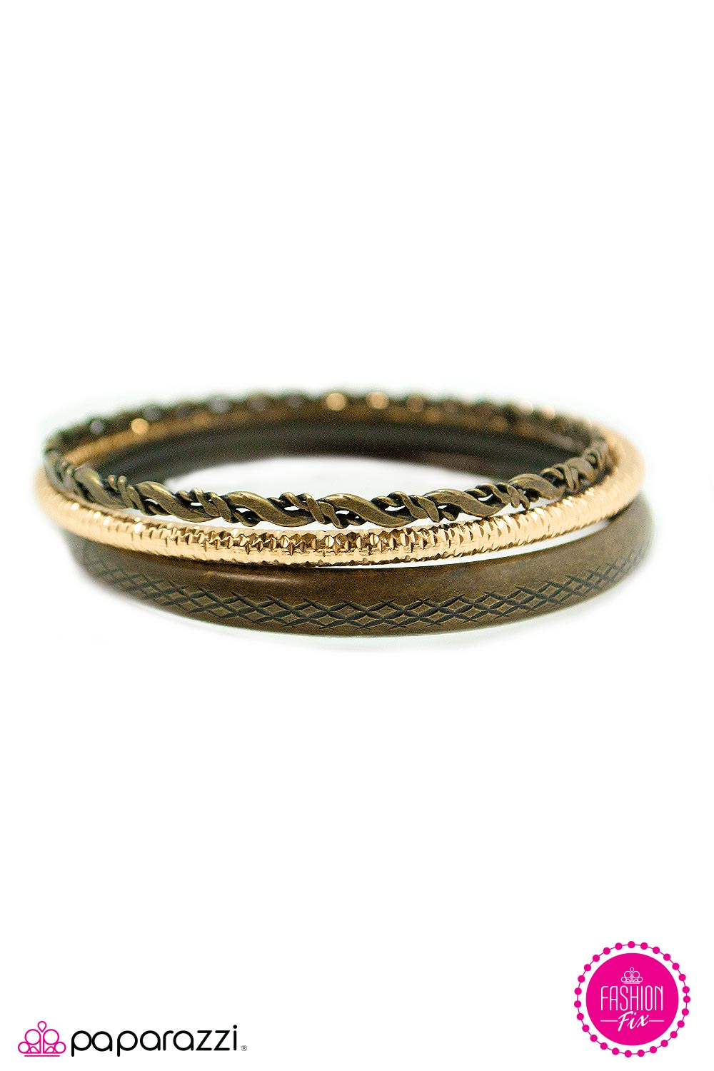 Paparazzi ♥ Carnivore - Brass ♥ Bracelet