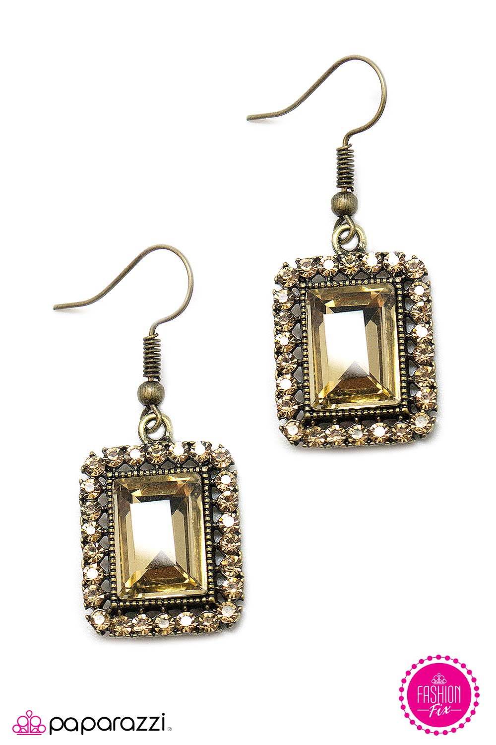 Paparazzi ♥ Fairest of Them All - Brass ♥ Earrings