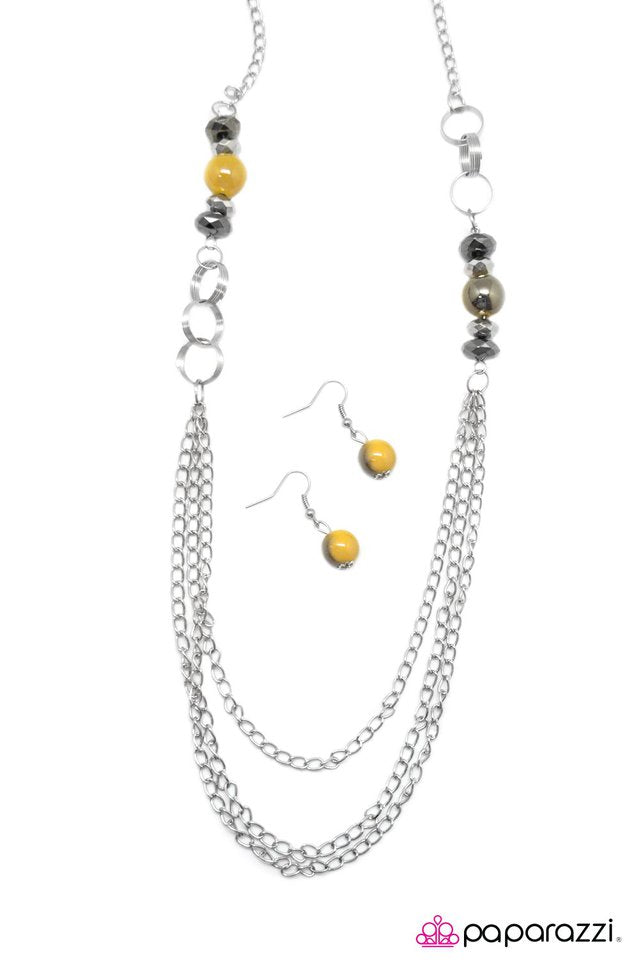 Paparazzi ♥ Delirium - Yellow ♥ Necklace