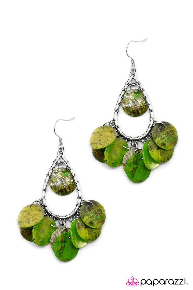 Paparazzi ♥ Deep Sea Diving - Green ♥ Earrings