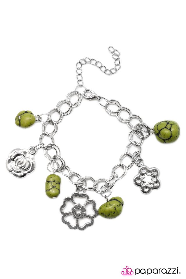 Paparazzi ♥ Rock Garden - Green ♥ Bracelet