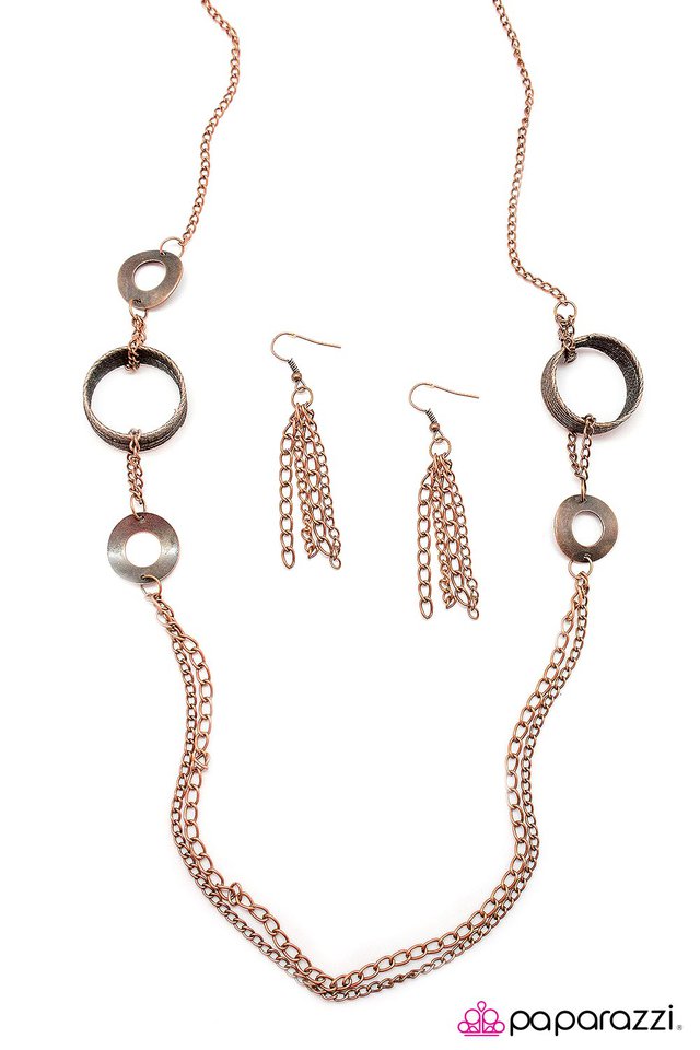 Paparazzi ♥ Sitting Pretty - Copper ♥ Necklace