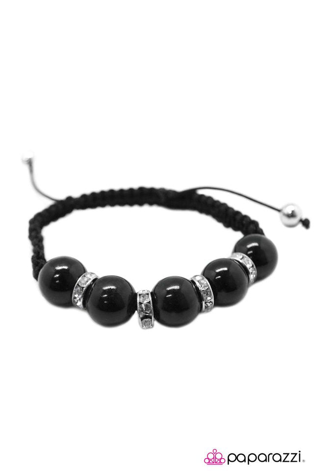 Paparazzi ♥ Festival of Lights - Black ♥ Bracelet