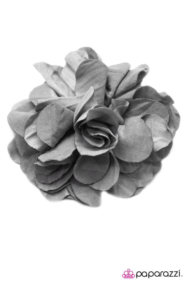 Paparazzi ♥ Let Me Call You Sweetheart - Silver ♥ Hair Clip