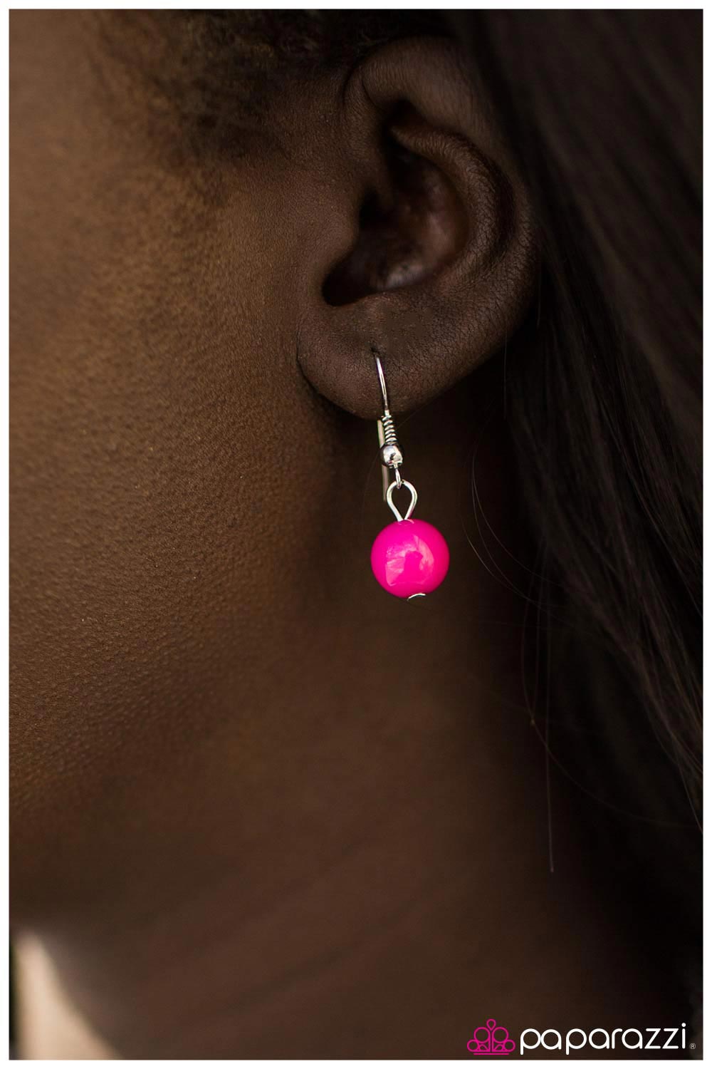 Paparazzi ♥ Finders Keepers - Multi ♥ Necklace