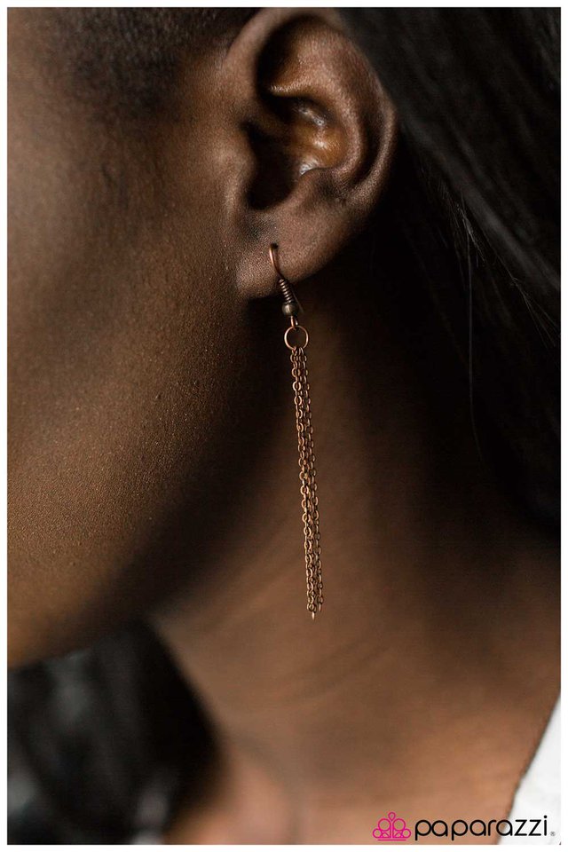 Paparazzi ♥ V Right There! - Copper ♥ Necklace