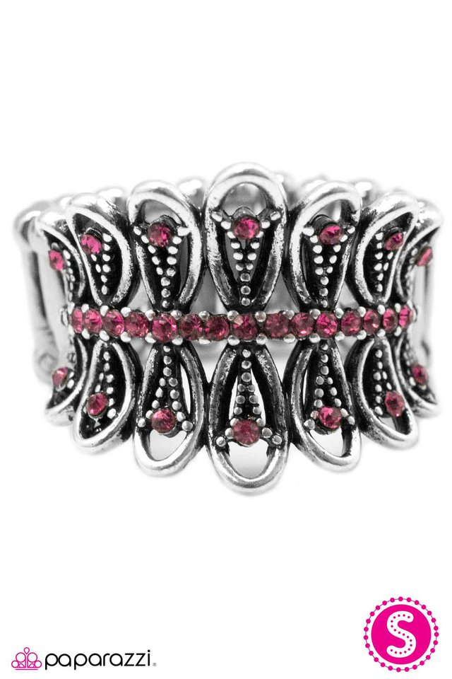Paparazzi ♥ Fancy Pants - Pink ♥ Ring