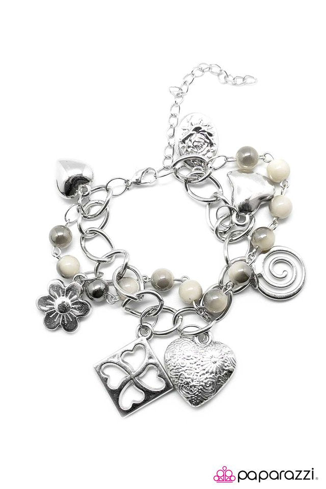 Paparazzi ♥ Collecting My Thoughts - White ♥ Bracelet