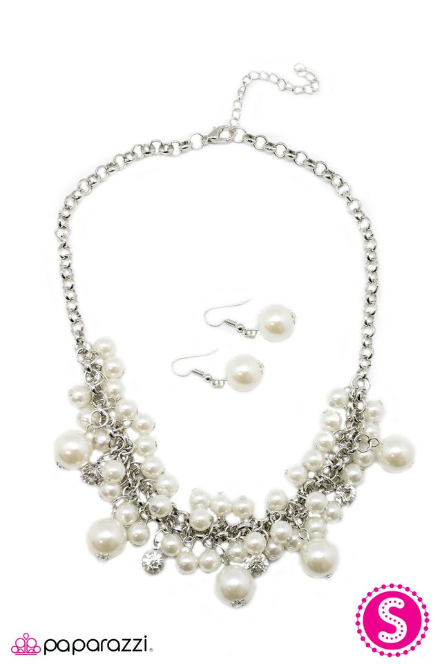 Paparazzi ♥ She Said Yes - White ♥ Necklace