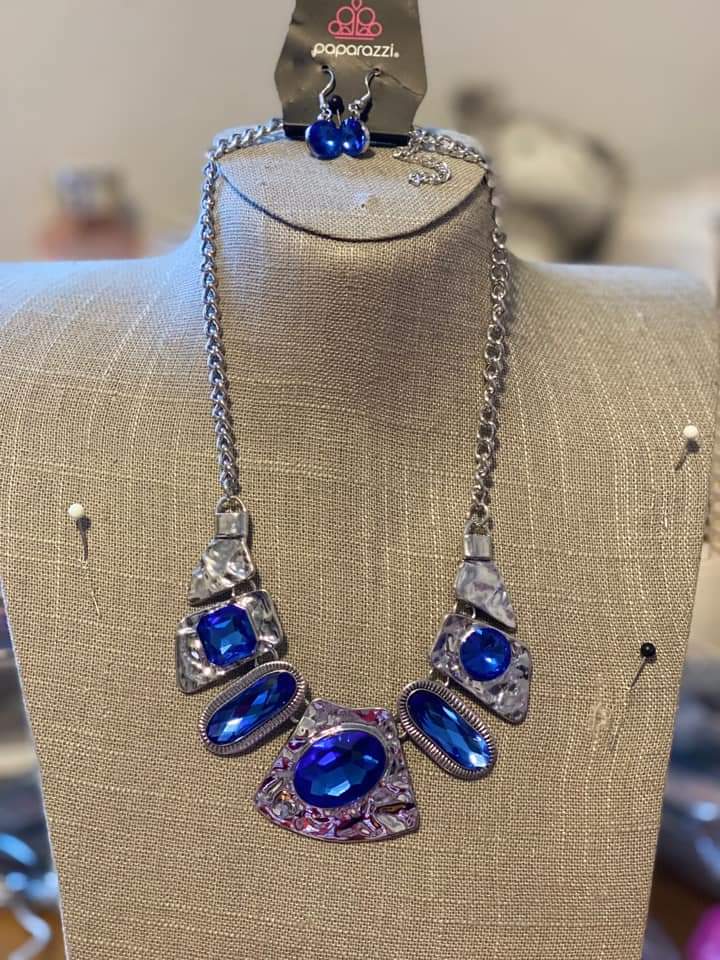 Paparazzi ♥ Futuristic Fashionista - Blue ♥ Necklace