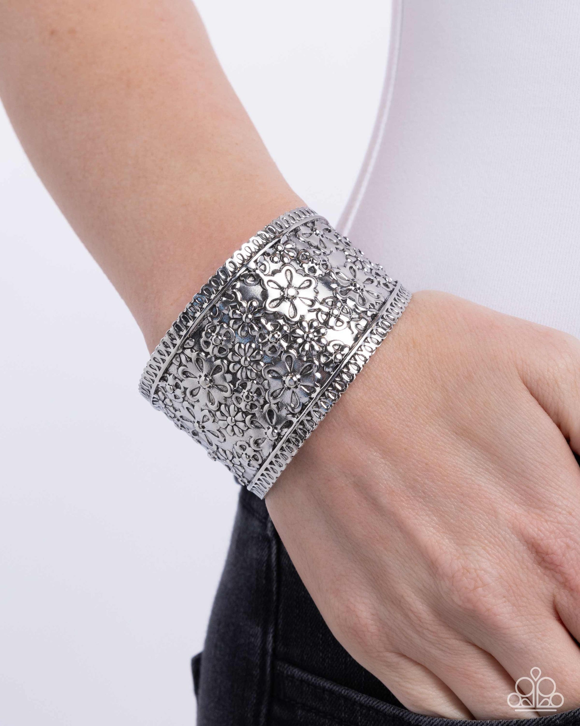 bouquet-garden-silver-82297-p9ba-svxx-247xx