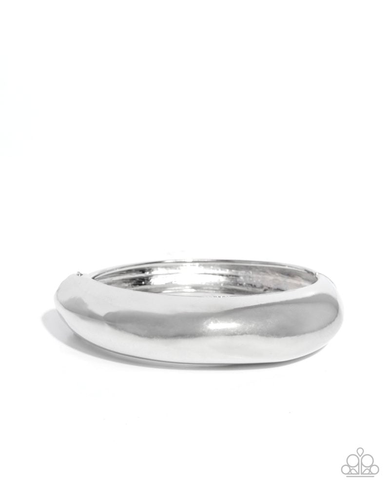 sleek-sojourn-silver-81300-p9ba-svxx-262xx