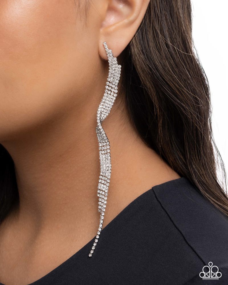 flashy-following-white-81611-p5po-wtxx-506xx