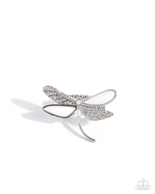 dragonfly-drama-white-81795-p4re-wtxx-589xx