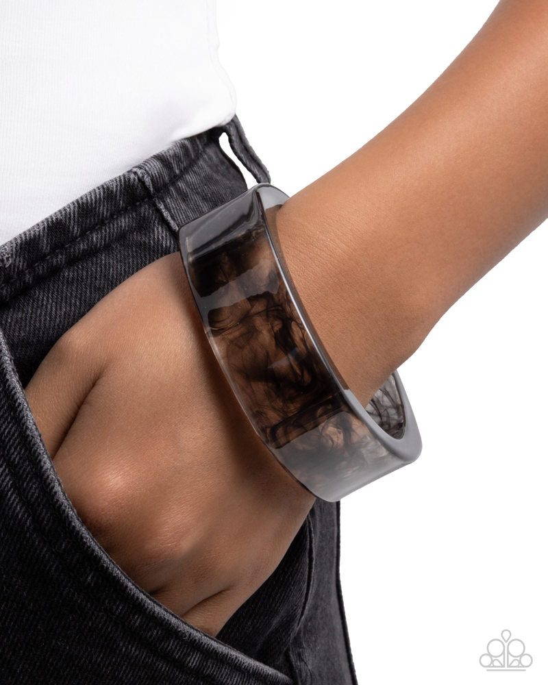 reflective-runway-black-81836-p9se-bkxx-360xx