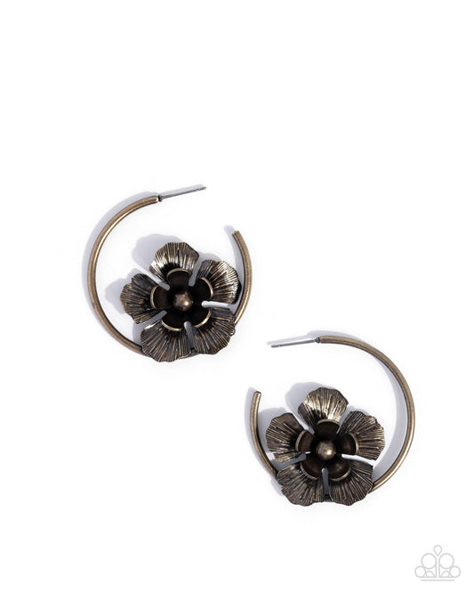 blossoming-balance-brass-82567-p5ho-brxx-156xx