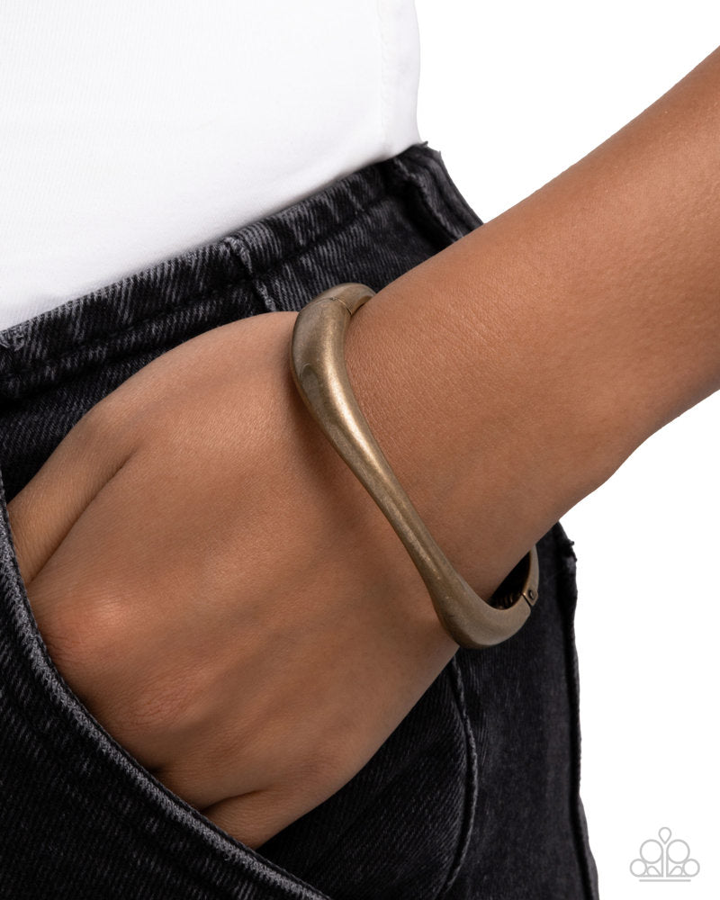 metallic-main-attraction-brass-81383-p9ba-brxx-092xx