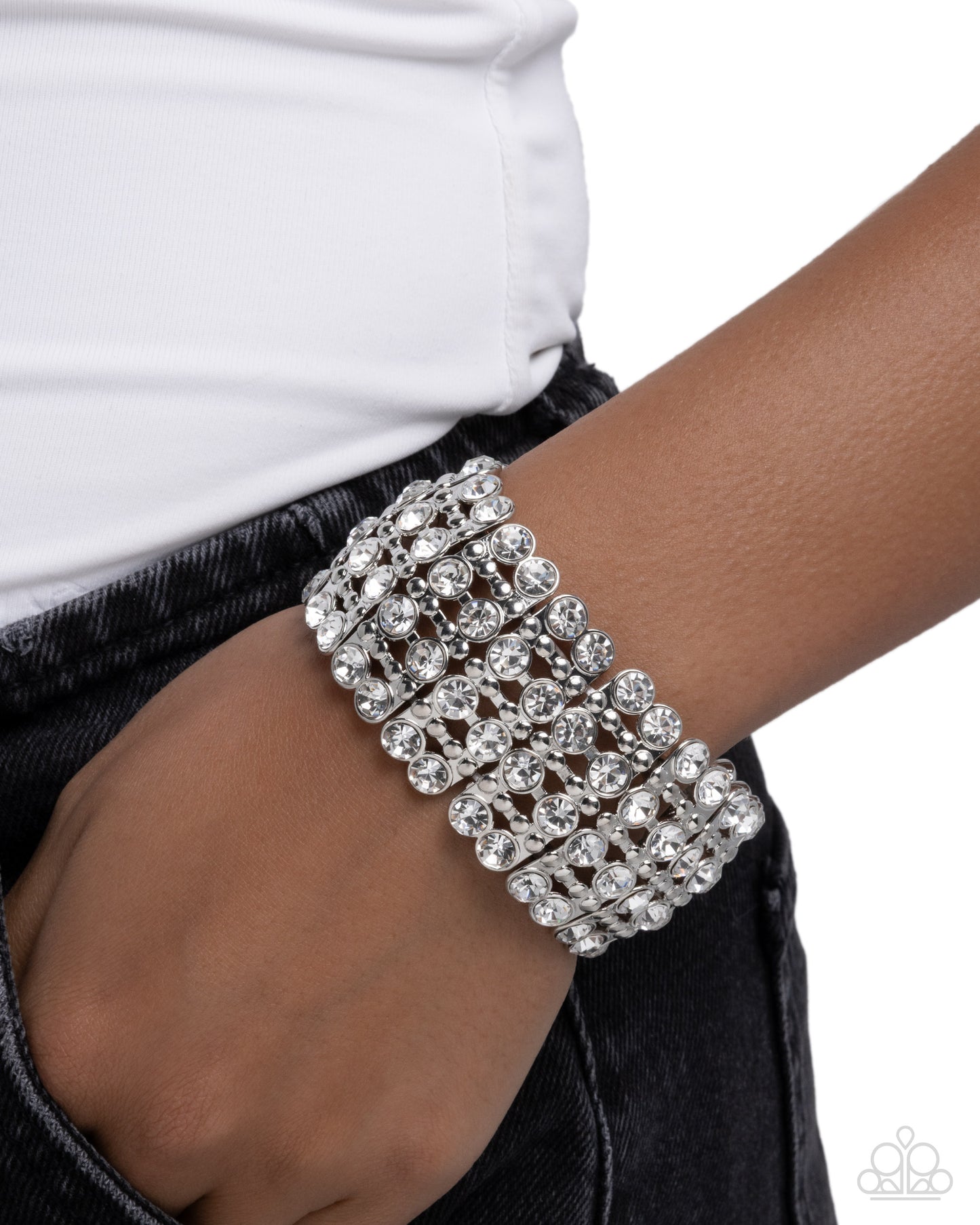 exuberant-elegance-white-81784-p9re-wtxx-701xx