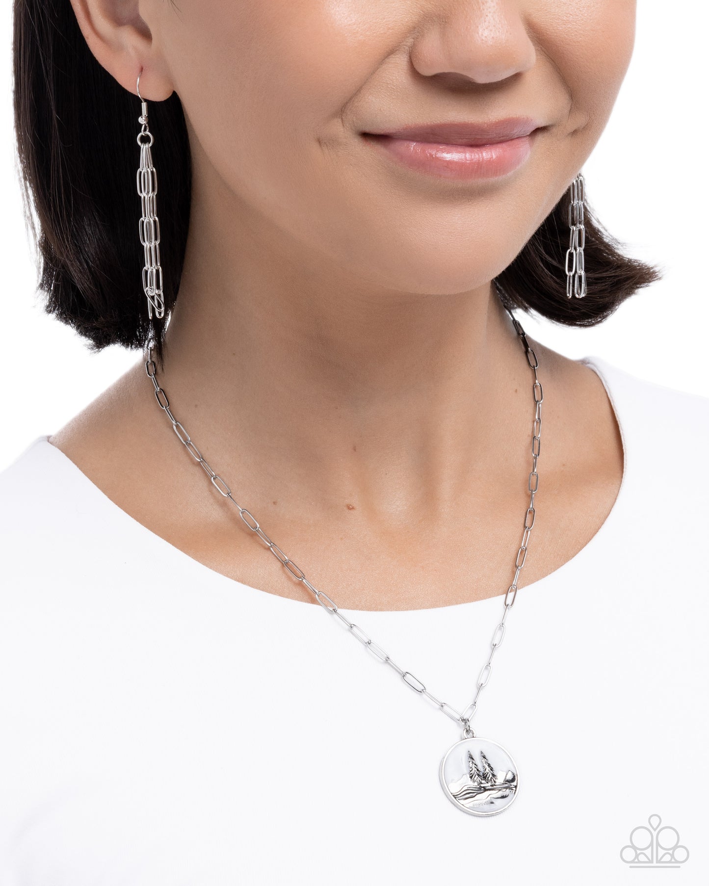 mountain-retreat-white-81176-p2da-wtxx-349xx