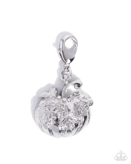 pumpkin-pledge-silver-81018-p9cb-svxx-285xx
