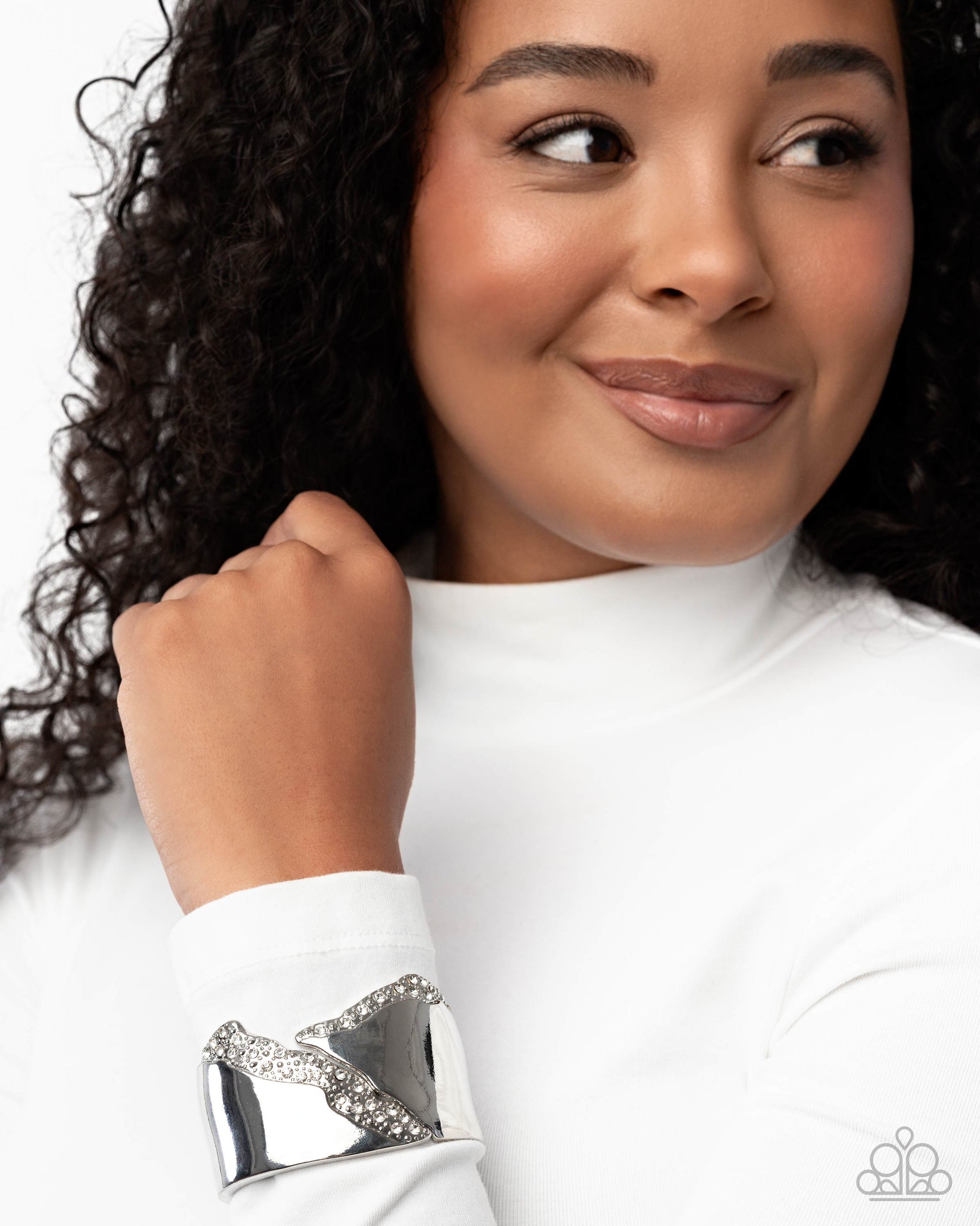 twinkly-traverse-white-81196-p9st-wtxx-094xx