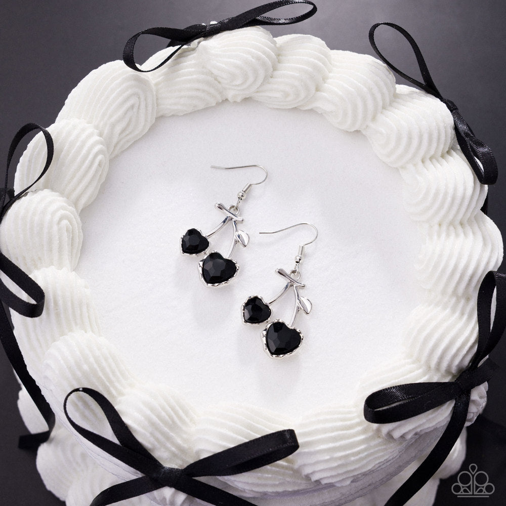 courting-cherries-black-81653-p5da-bkxx-119xx