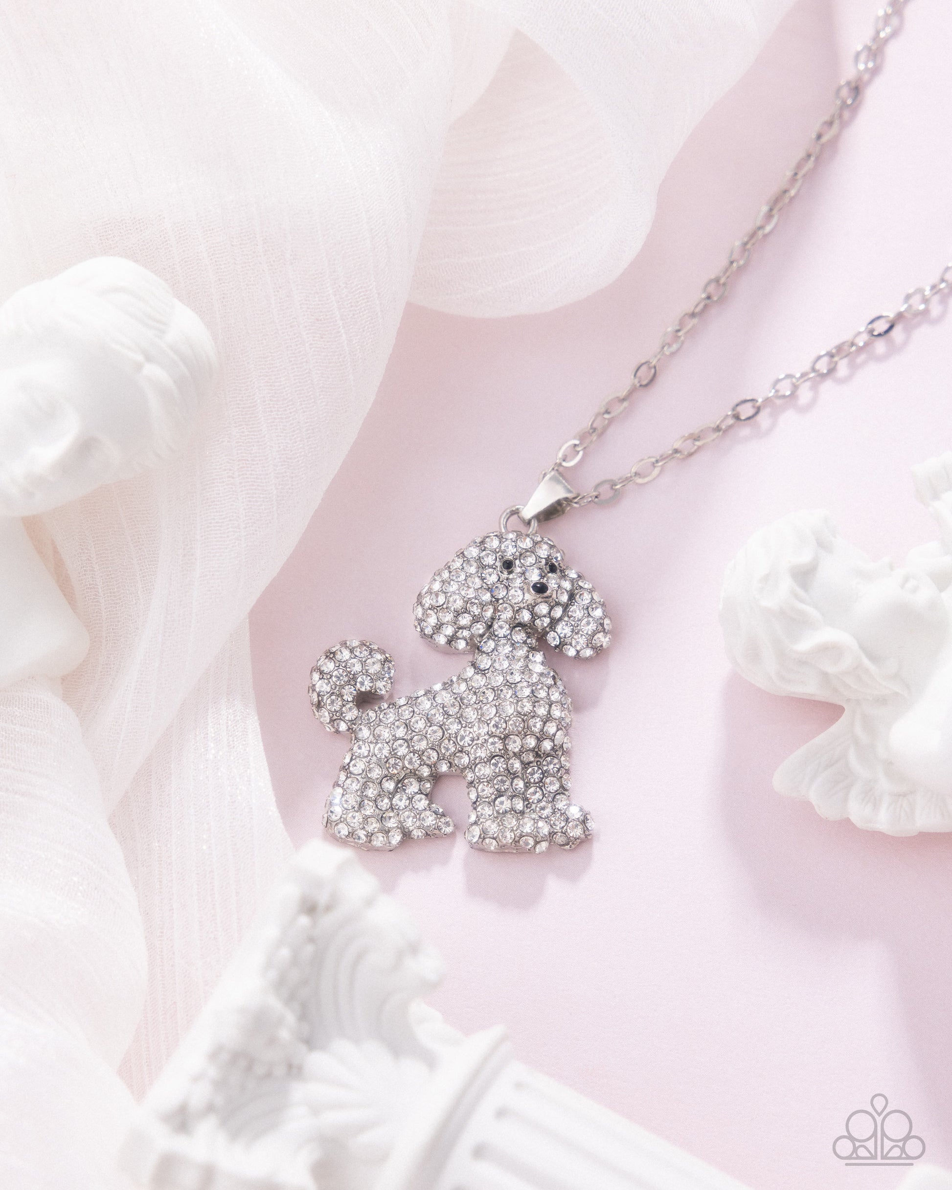 particular-poodle-white-82291-p2wh-wtxx-339xx
