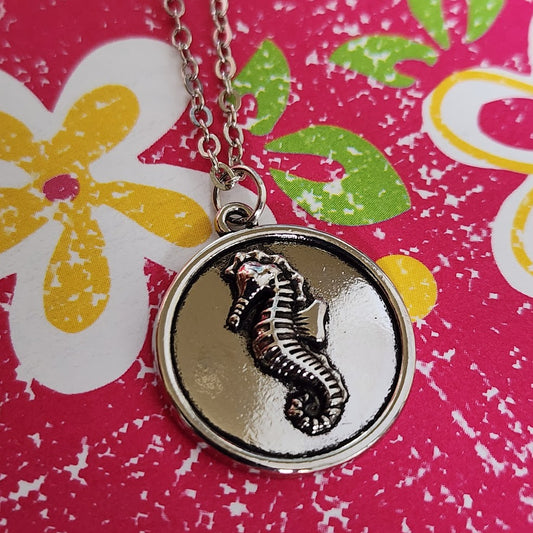 Paparazzi ♥ Seahorse Solo - Silver ♥  Necklace