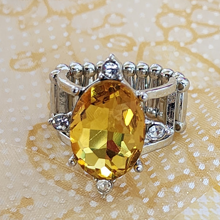 Paparazzi ♥ Sensational Sparkle - Yellow ♥  Ring