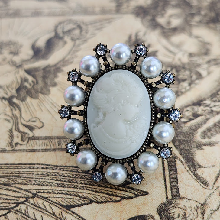 Paparazzi ♥ Vintage Glam - Brass ♥  Ring