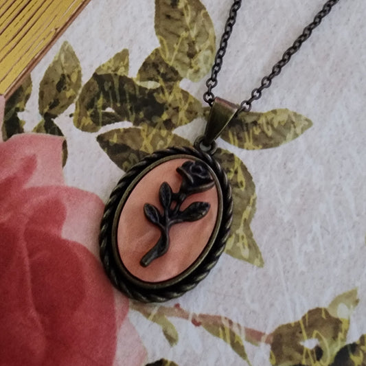 Paparazzi ♥ Cottagecore Confidence - Brass ♥  Necklace