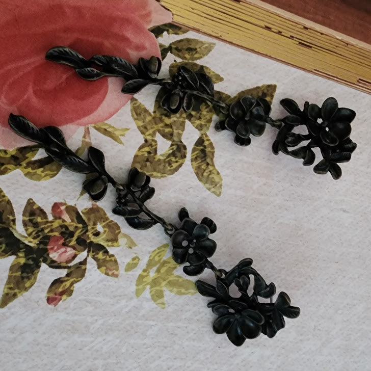 Paparazzi ♥ Generous Garden - Brass ♥  Post Earrings