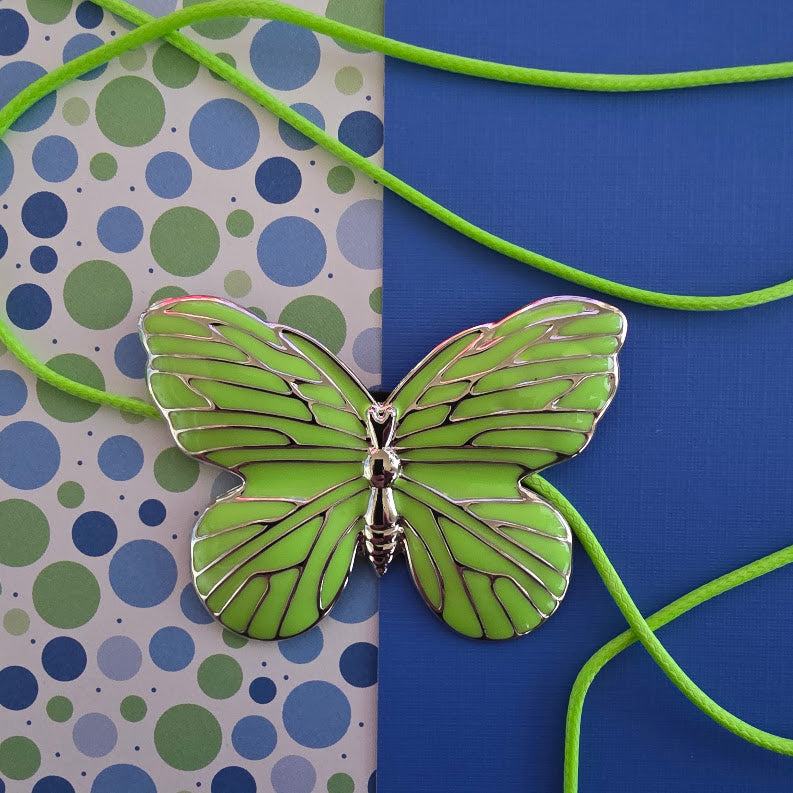 Paparazzi ♥ Fluttering Fervor - Green ♥  Necklace