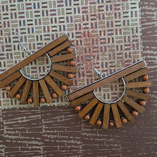 Paparazzi ♥ Wooden Wonderland - Brown ♥  Earrings