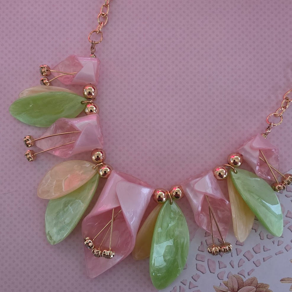Paparazzi ♥ Garden Gaze - Gold ♥  Necklace