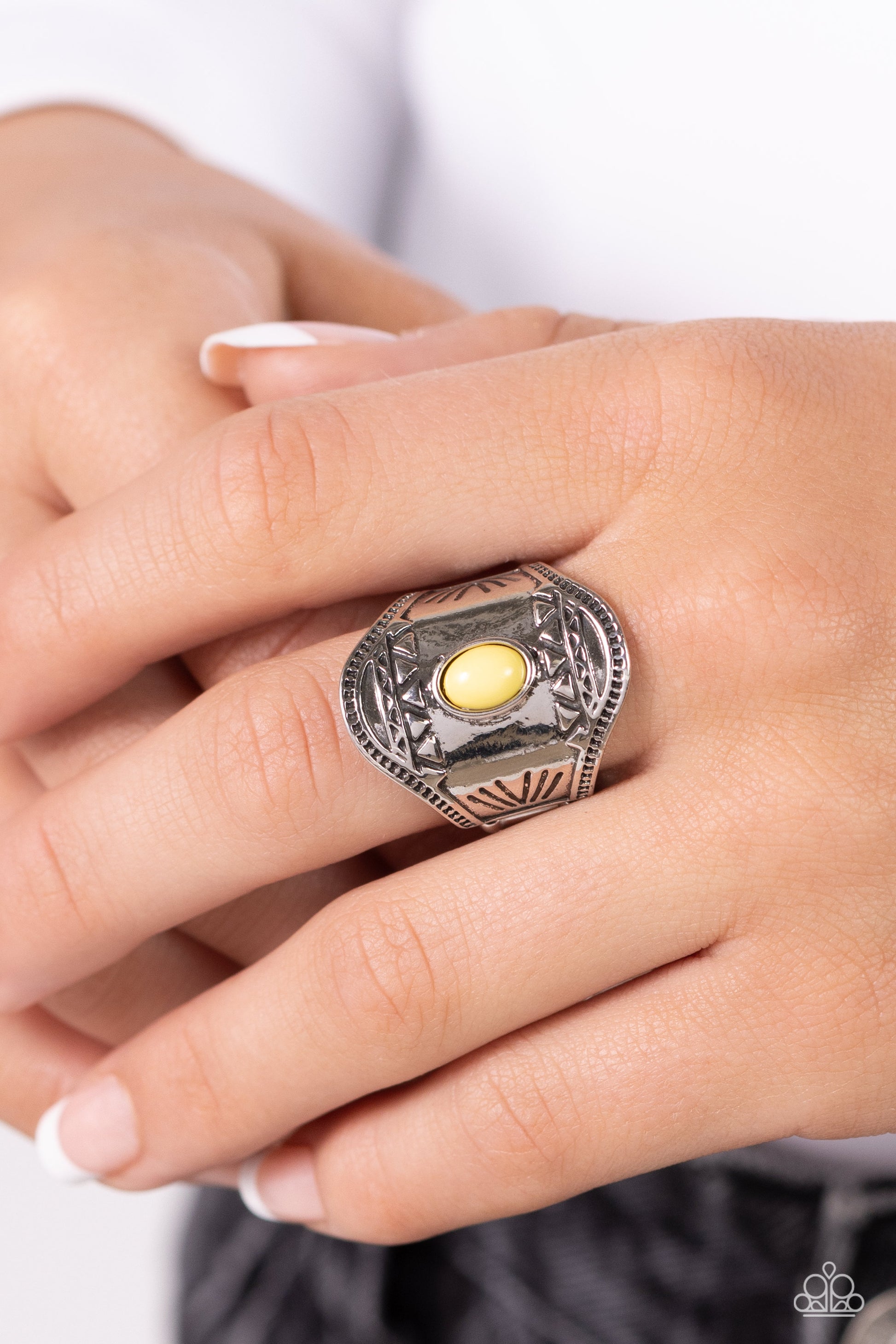 panoramic-pyramids-yellow-p4tr-ywxx-046xx