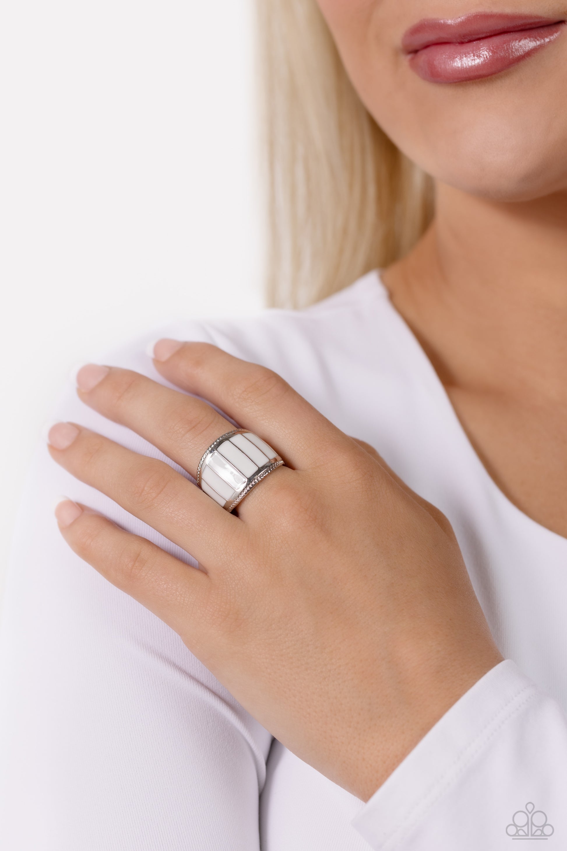 swatch-your-step-white-p4se-wtxx-167xx