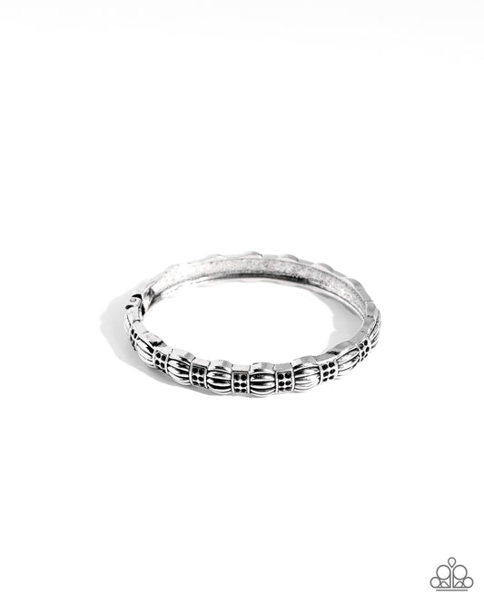 metro-reverie-black-p9ed-bkxx-103xx