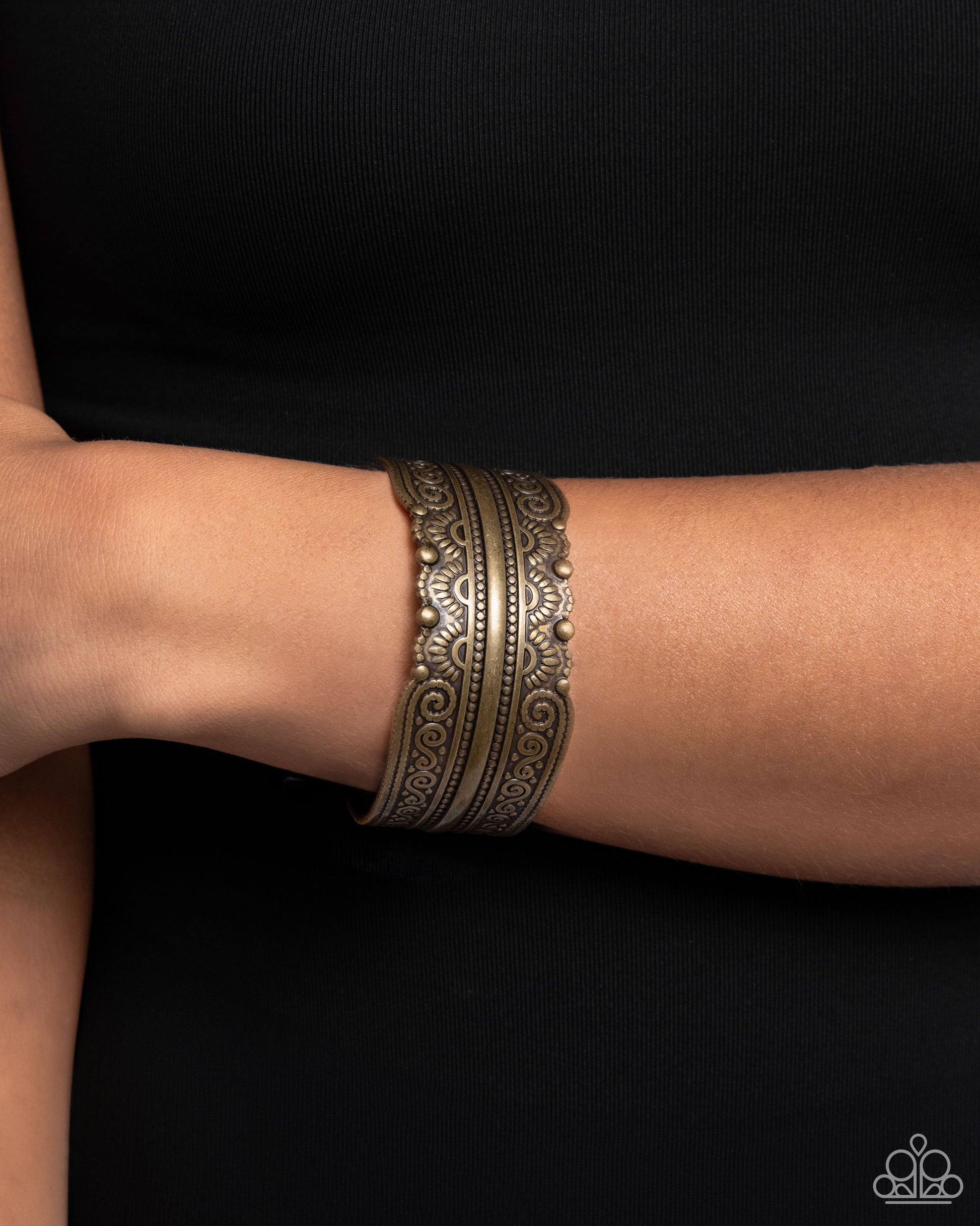 into-the-horizon-brass-p9se-brxx-107xx